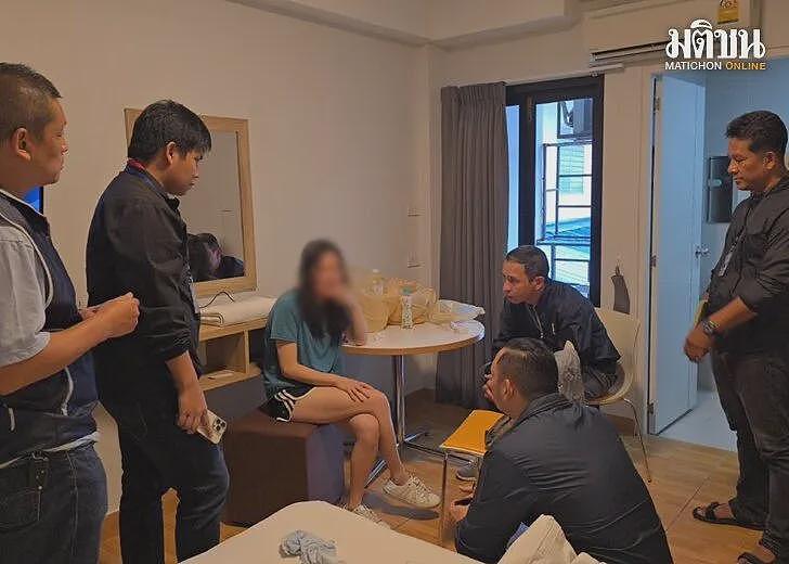 42岁中国女子被诈骗800万，从德国被诱骗至泰国，其父母被勒索1150万（组图） - 1