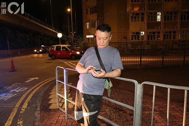 香港长沙湾爆水管路陷，的士跌落窿遭“洪水”没顶！司机乘客及时逃生（组图） - 6