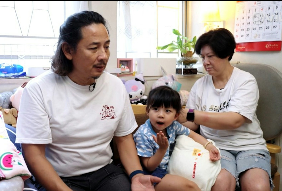 52岁高龄生女！因宫寒难生育早已放弃，突然怀孕身材浮肿！只能顺产差点中风急救（组图） - 7