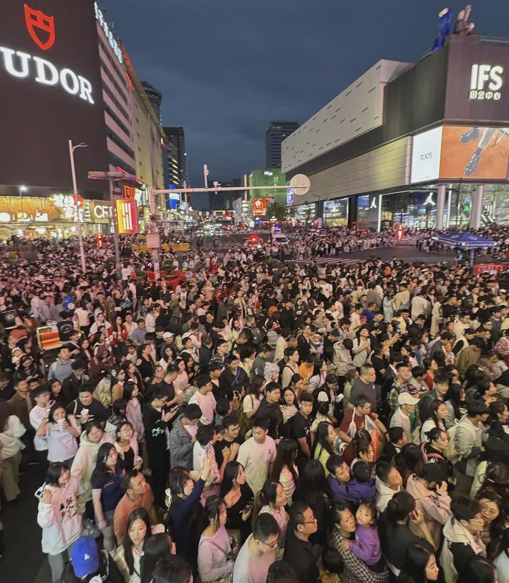 高兴得太早？世界大变局要来；15000人呢！澳洲政府：不可能都接回来；田震在悉尼的豪宅在降价出售（组图） - 5