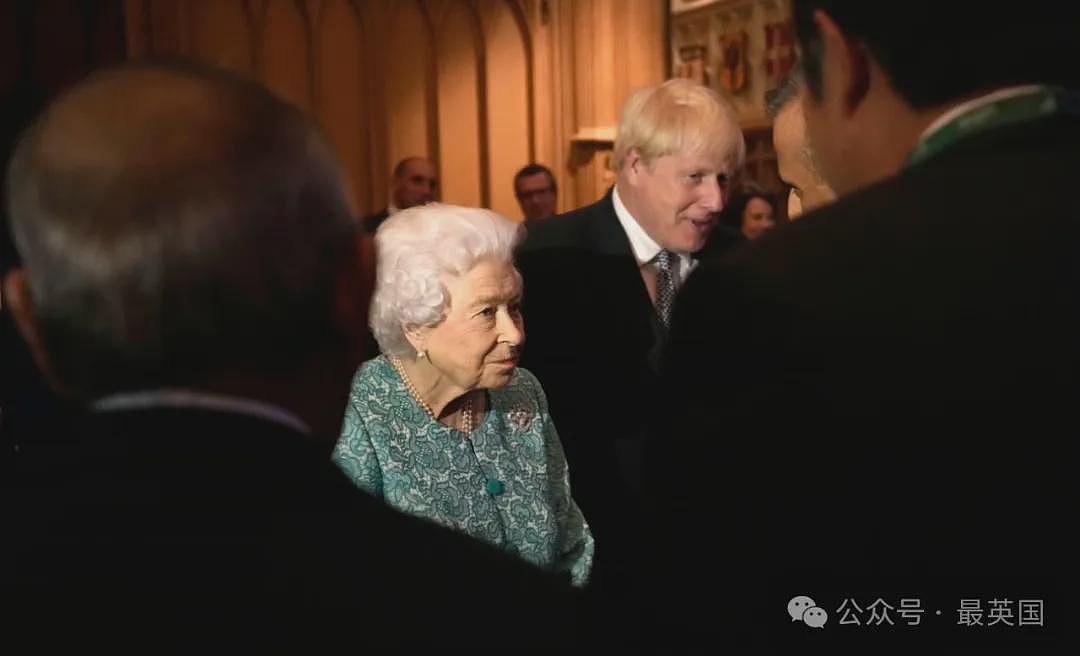 英女王死因首度曝光！前首相：一年前已知晓女王患癌（组图） - 3