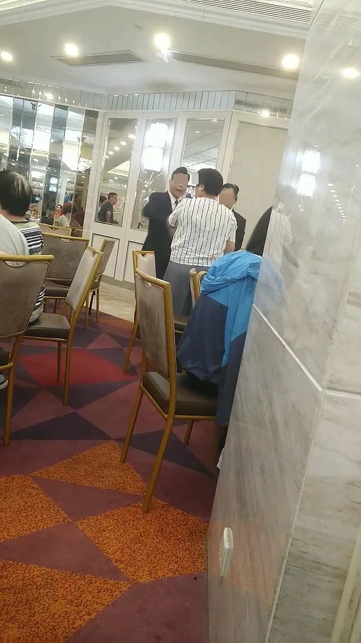 赶客？香港富临店长狂骂食客影片疯传：巴闭过你！食客反击后续绝了（组图） - 5