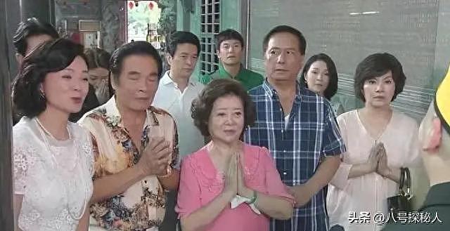 他和6个老婆共处一室，每人每月7万零花钱，71岁又娶了20岁小娇妻（组图） - 1