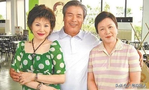 他和6个老婆共处一室，每人每月7万零花钱，71岁又娶了20岁小娇妻（组图） - 9