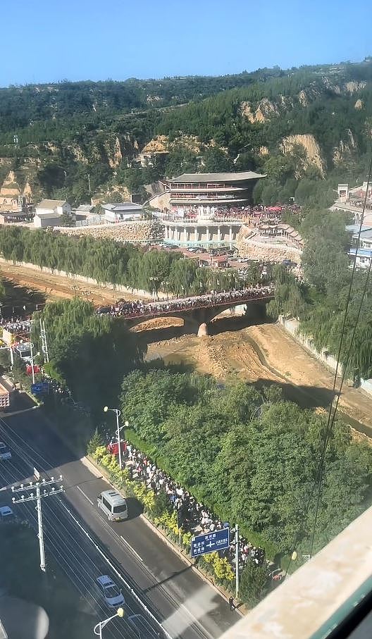 《黑神话：悟空》取景地小西天逼爆！游客齐喊“差评”，文旅局致歉吁居民让路（组图） - 8