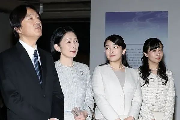 纪子妃和出走美国的女儿真子断绝往来，连女儿过得怎样都不知？日本网友：自找的（组图） - 18