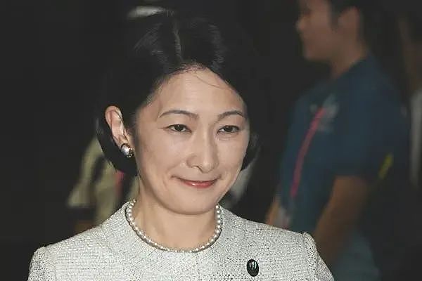 纪子妃和出走美国的女儿真子断绝往来，连女儿过得怎样都不知？日本网友：自找的（组图） - 17