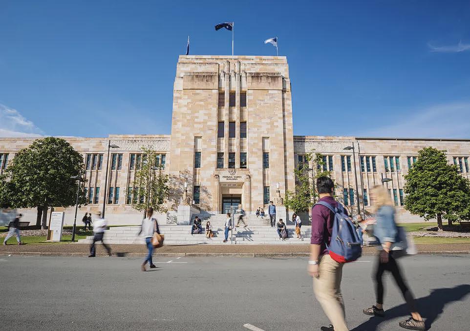 事态升级，澳洲大学纷纷停招！关学院，撤无条件Offer，废除课程！留学生措手不及！2025年各大学配额公布（组图） - 55