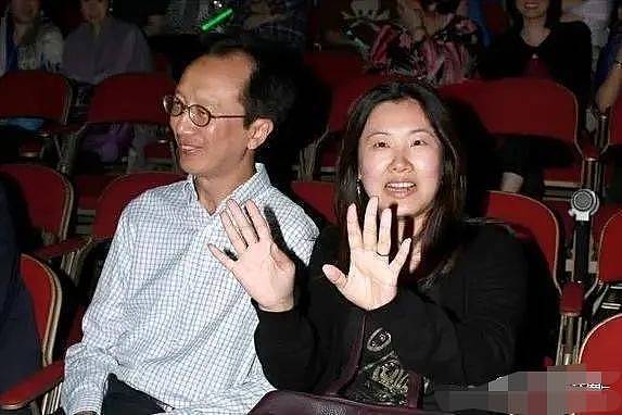 伏明霞欲撮合女儿和潘展乐，被曝与富豪离婚净身出户，如今要子女强强联合（组图） - 27