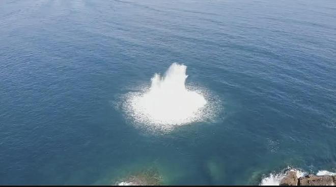 香港西贡海底发现500磅二战遗留炸弹，在水下引爆销毁（视频/组图） - 2