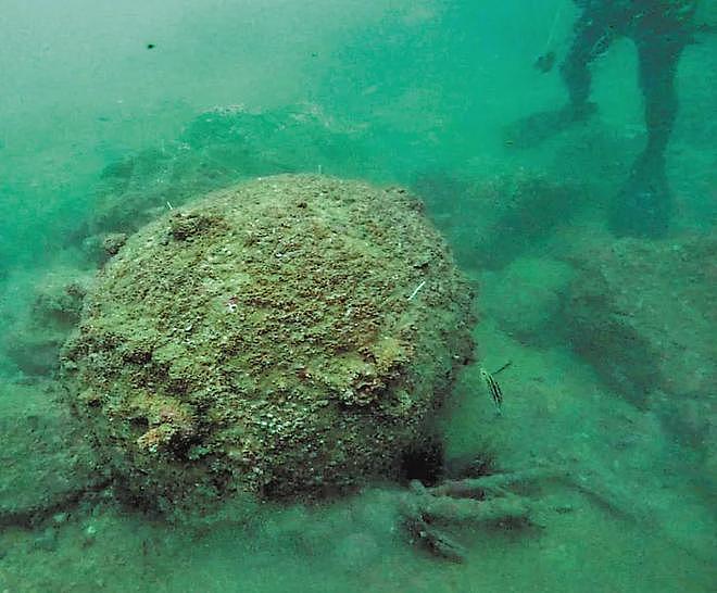 香港西贡海底发现500磅二战遗留炸弹，在水下引爆销毁（视频/组图） - 3