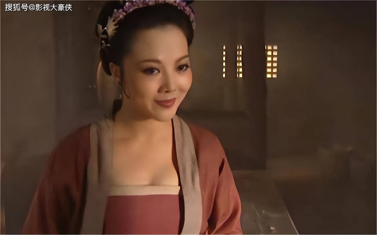 “最美孙二娘”梁丽：从当红女星沦落为通缉犯，她经历了什么（组图） - 33