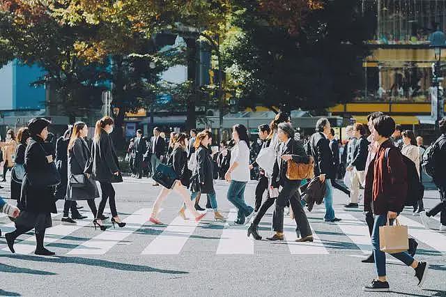 东京大学中国学生暴增，每10人中就有一人！国内家长争先买房给子女铺路……（组图） - 10