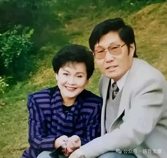 李谷一结婚多年无法生育，离婚后，嫁给肖劲光的儿子，生下一女，前夫也生下一子（组图） - 2