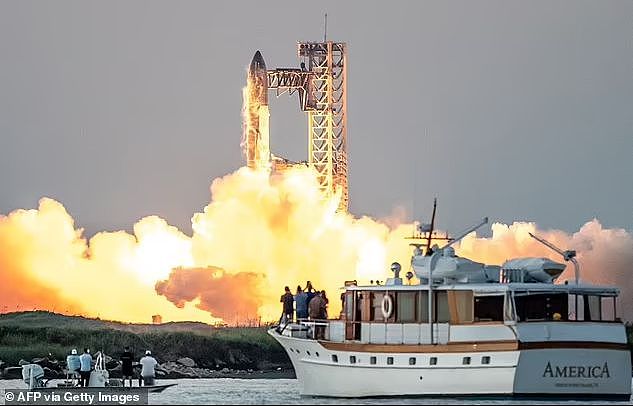 创造历史！SpaceX成功实现“筷子接火箭”，马斯克吹过的牛，又一次实现了（视频/组图） - 1