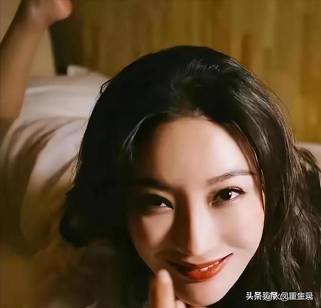 中国乳神王李丹妮再惊艳，网友直呼有点过火（组图） - 7