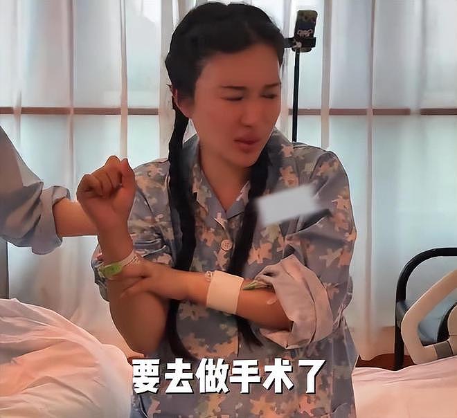 好心疼！张纪中妻子顺产转剖腹产，打7小时催产针无效紧张到哭（组图） - 5