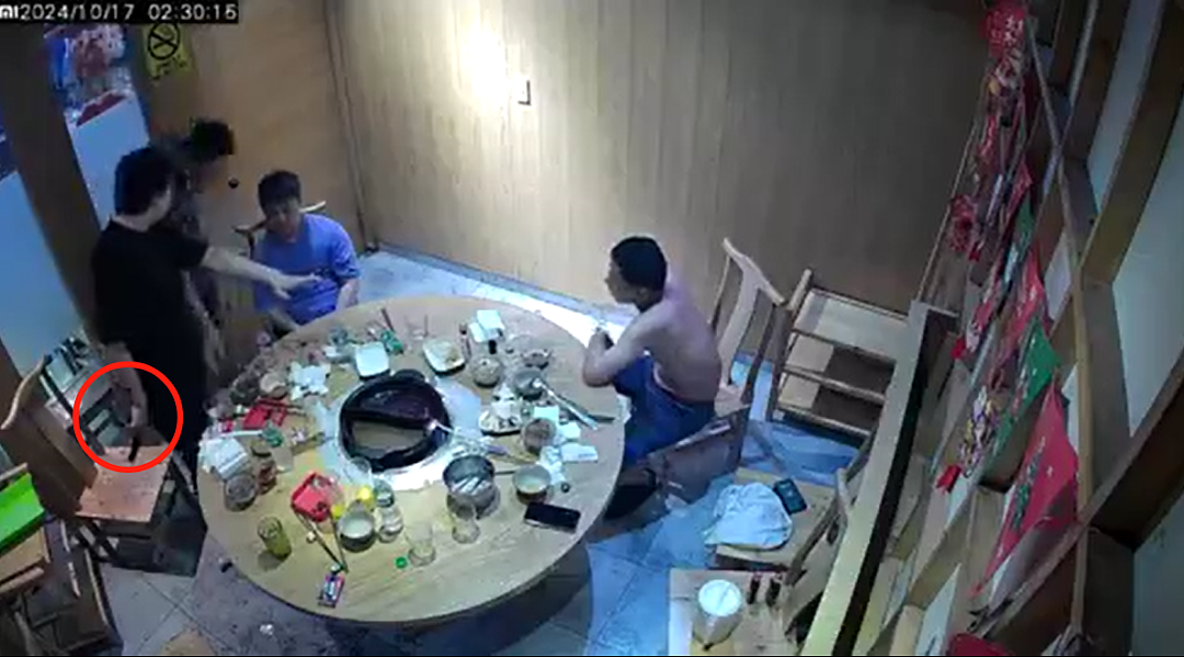 现场连开数枪！华人男子火锅店遭同胞残杀，中国使馆回应（视频/组图） - 3