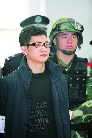 “笑面杀手”成瑞龙：灭门一家三口、杀害十几人，逃亡13年，宣判死刑时他仍面带微笑…（组图） - 3