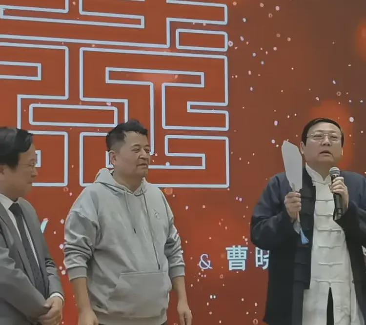 毕福剑黄宏梁宏达聚会：梁宏达最精神，毕福剑最沉重，黄宏太苍老（组图） - 9