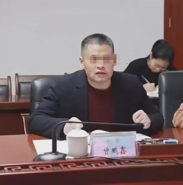 男子举报区长“强占妻子”后续：女方照片被扒，长得很漂亮，难怪区长会动心（视频/组图） - 14