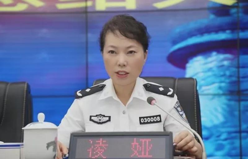 视频疯传！中国官员与女下属玩“人体输送带”（视频/组图） - 2