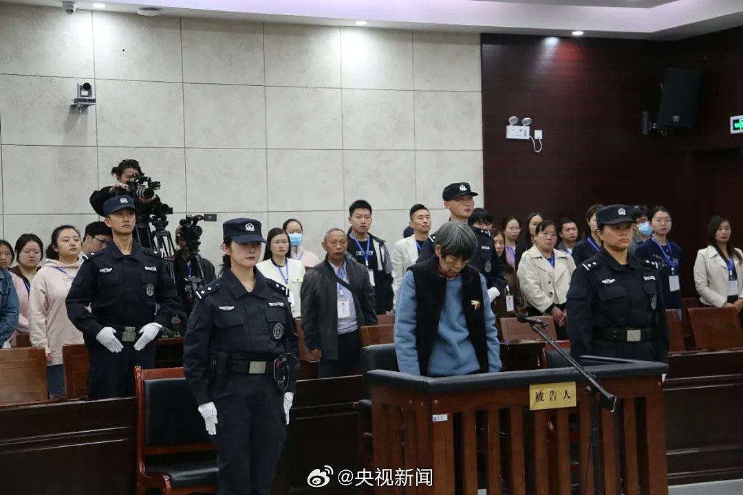 拐子婆余华英一审重审再判死刑：卖亲生仔开始，拐卖17儿童（组图） - 2