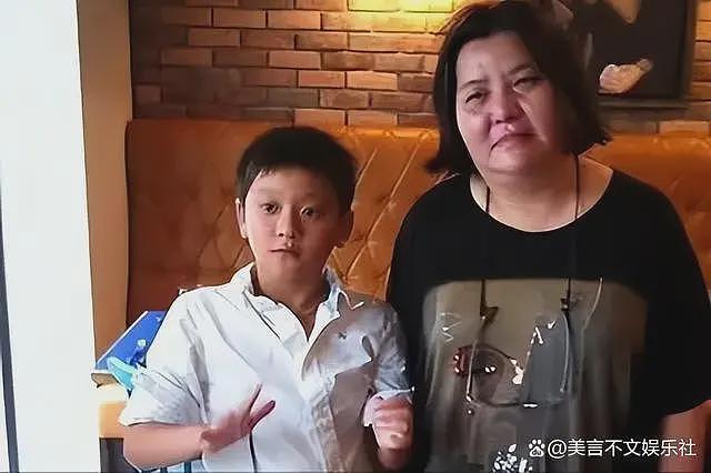 时隔21年后，陈宝莲跳楼撇下的男婴，已长成干爹“黄大少”的样子（组图） - 19