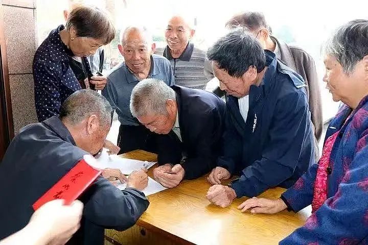 “资产500万以下是困难户”，一年狂入725亿，村长身家165亿，浙江这个村盛产“亿元户”（组图） - 3