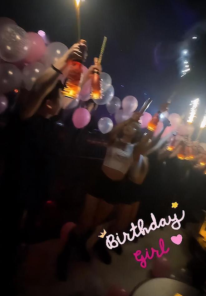 何鸿燊孙女包下酒吧庆祝48岁生日，花钱买快乐，家人子女无人到场（组图） - 3