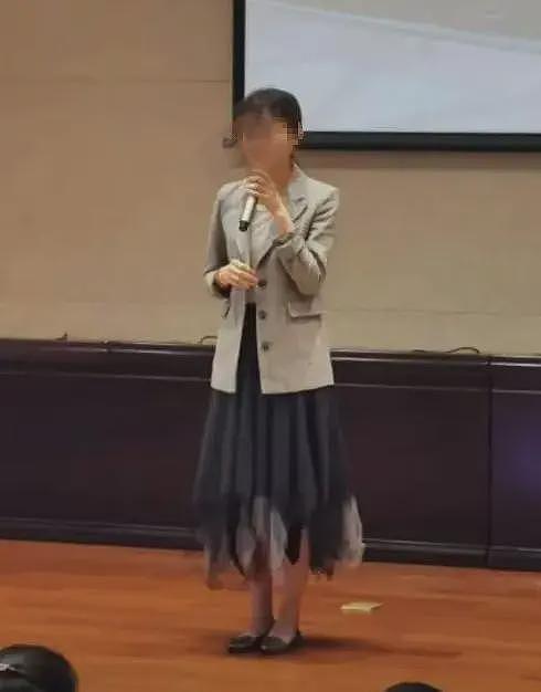 金华高校女老师被解聘，曾获两届“学生最喜爱的老师”称号，丈夫或将担责（组图） - 7