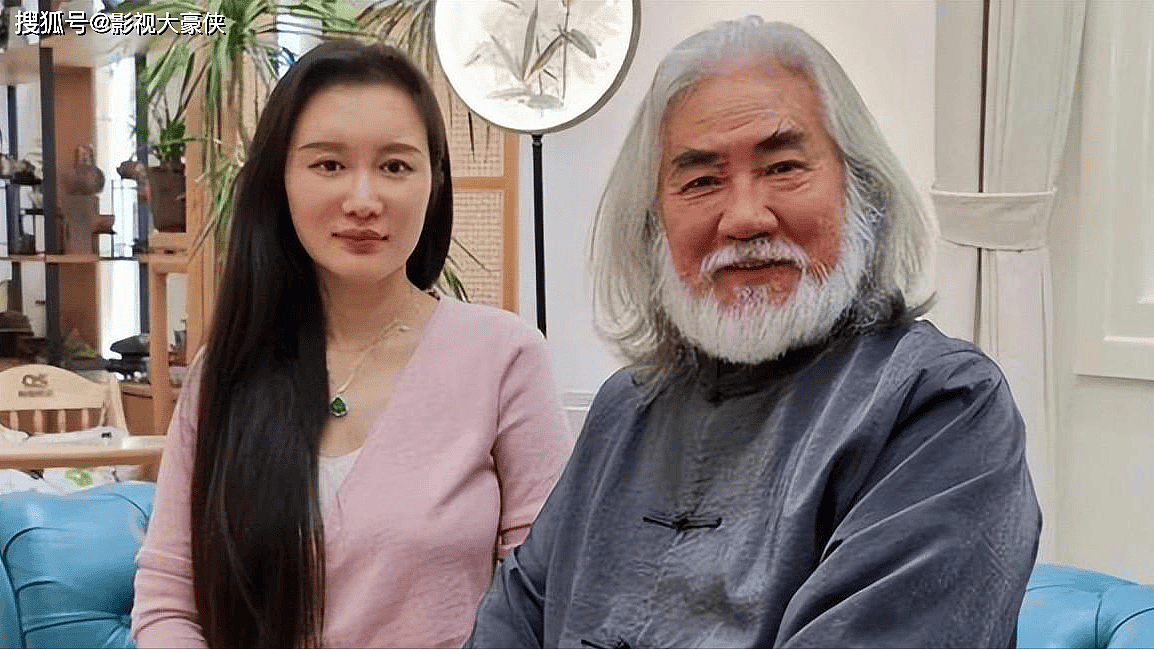 张纪中晒老婆坐月子，杜星霖坚持母乳，73岁张导抱着女儿一脸幸福（组图） - 3