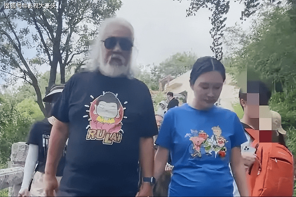 张纪中晒老婆坐月子，杜星霖坚持母乳，73岁张导抱着女儿一脸幸福（组图） - 16