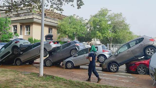 西班牙遭遇数十年来最严重的洪水灾害，死亡人数上升至158人（组图） - 2