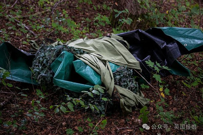 全球首例自助安乐死疑是谋杀？尸检发现死者脖子有勒痕，她曾强烈挣扎？（组图） - 9