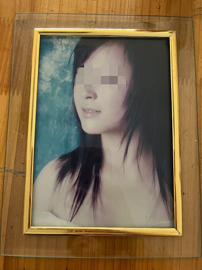 铁链女再现？湖南女大学生被50岁男子囚禁5年产女精神失常，妻女成帮凶，法院仅判15年（组图） - 1