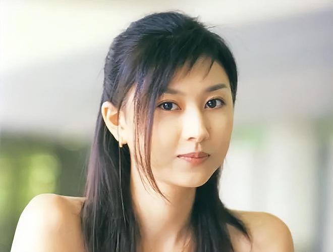 又一豪门婚姻破裂！生了3胎忍了7年，46岁女星因家暴离婚（组图） - 2