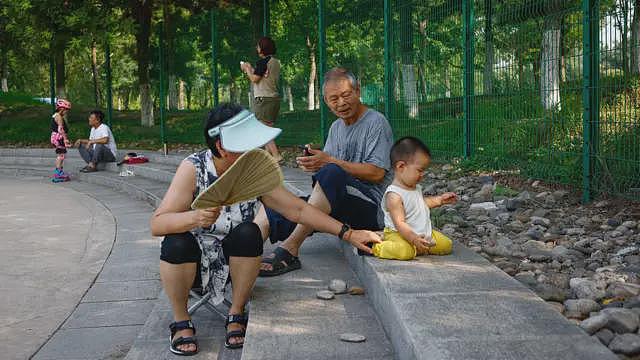 中国新生儿数量逐年下降，产科迎来寒冬，医生呼吁“救救产科”（组图） - 1