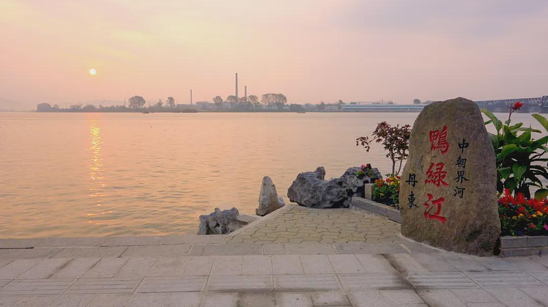 中国最大的“边境”城市，1000元就能玩爽！水果管够，海鲜管饱，比大连安逸，还藏着最美的秋色​（组图） - 8