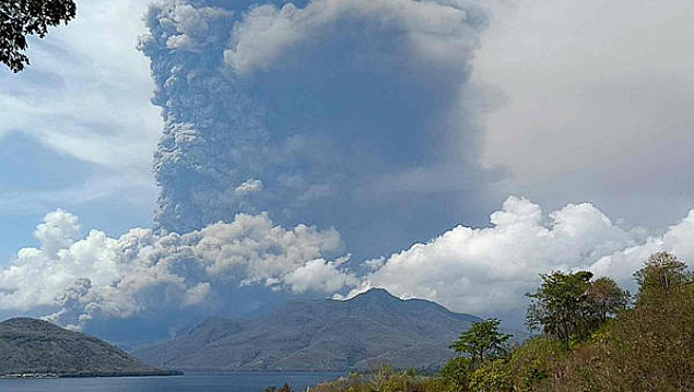 旅游天堂火山爆发，大批航班停飞！ 游客：都飞过半个澳洲了，又原路返回（组图） - 7