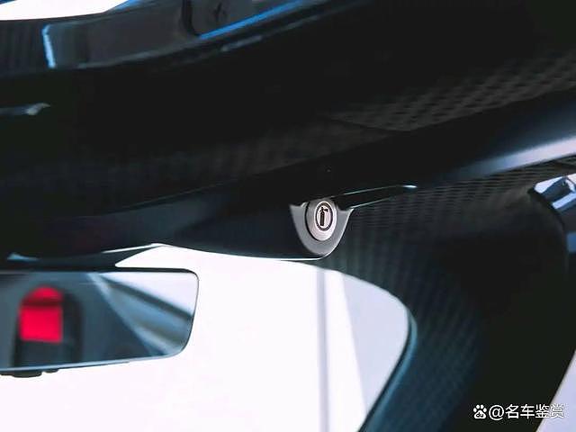 每周超跑系列：2022 阿斯顿马丁 Valkyrie Coupe（组图） - 24