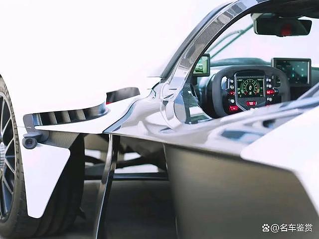 每周超跑系列：2022 阿斯顿马丁 Valkyrie Coupe（组图） - 8