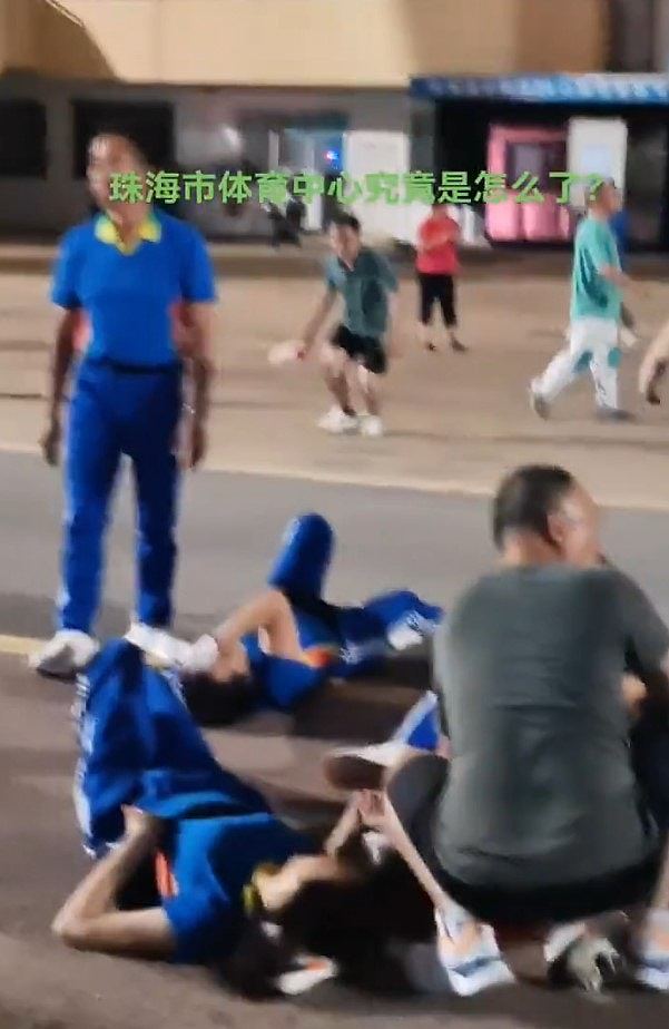 珠海撞人目击者：死者多是暴走团中老年人，音乐声大或致闪避不及（视频/组图） - 2