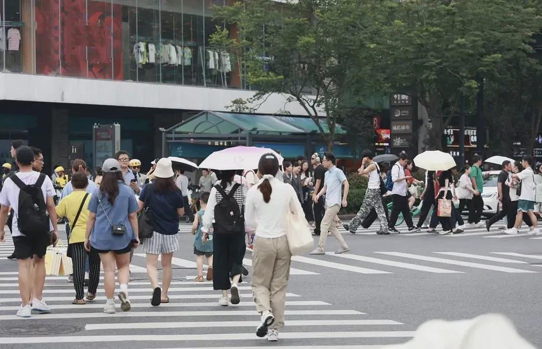 复旦教授鼓励年轻人啃老，有一种鸡汤叫“媚青”（组图） - 1