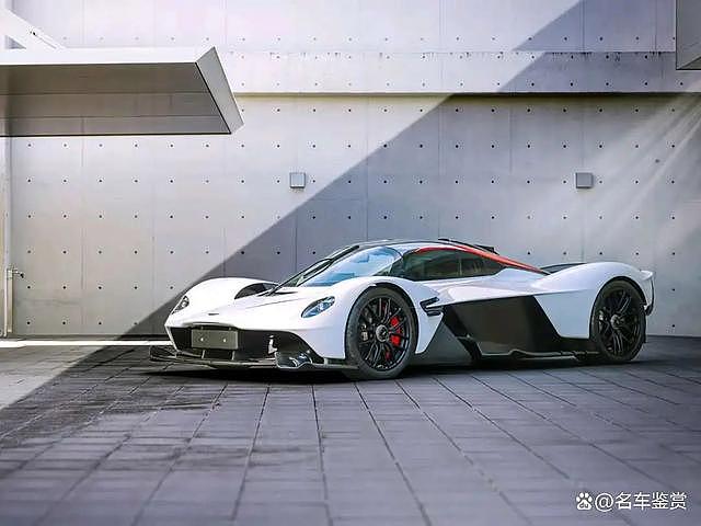 每周超跑系列：2022 阿斯顿马丁 Valkyrie Coupe（组图） - 1