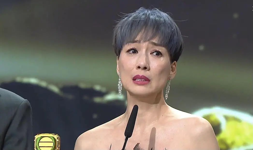 TVB视后江美仪晒近况！年过半百玩交友软件，曝40岁精壮男主动送上门（组图） - 2