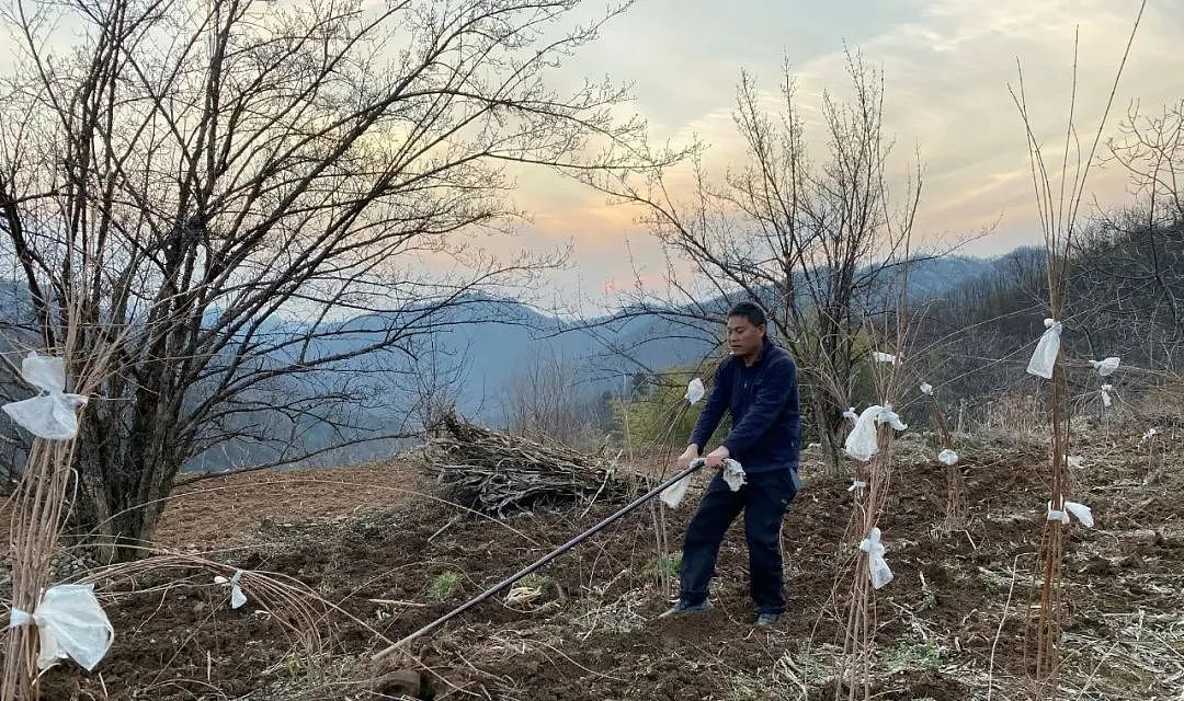 卖命16年，中国矿工登上哈佛讲台：他“炸”出了生活最残忍的真相...（组图） - 27