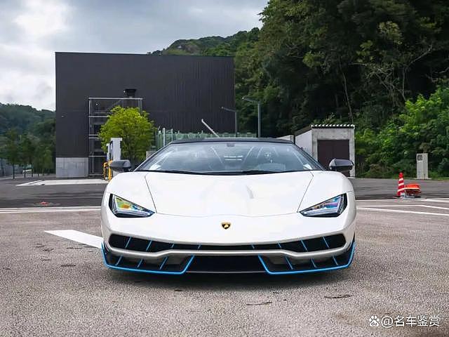 【汽车】每周超跑系列：2017 兰博基尼 Centenario LP770-4 Roadster（组图） - 3