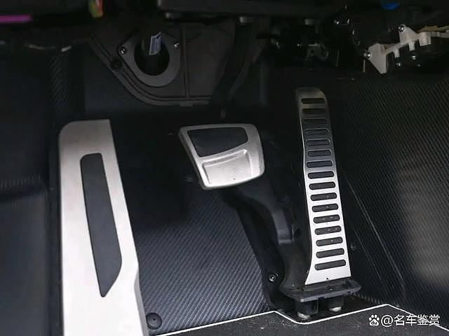 【汽车】每周超跑系列：2017 兰博基尼 Centenario LP770-4 Roadster（组图） - 28