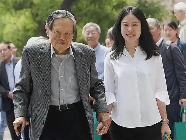 翁帆产下一子？杨振宁曾说他们之间不会有孩子，如今是怎么回事（组图） - 8